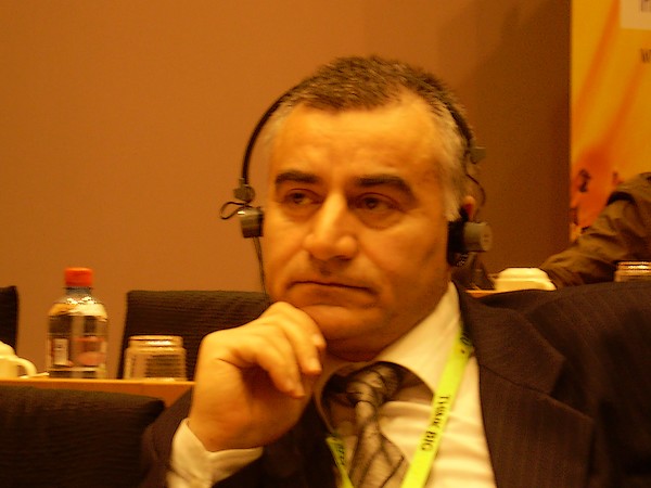 Mayis Gulaliyer (político verde en Azerbaiyán)